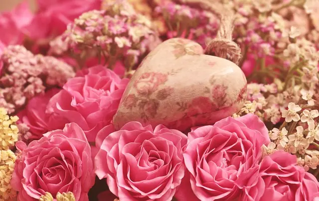 Come Creare Decorazioni Fai da Te per la Festa della Mamma