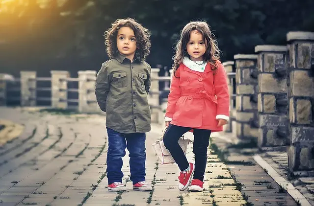 Come Creare Giocattoli Educativi Fai da Te per Bambini