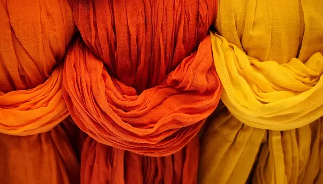 Come Creare Un'Opera D'Arte Fai Da Te con Materiali Riciclati